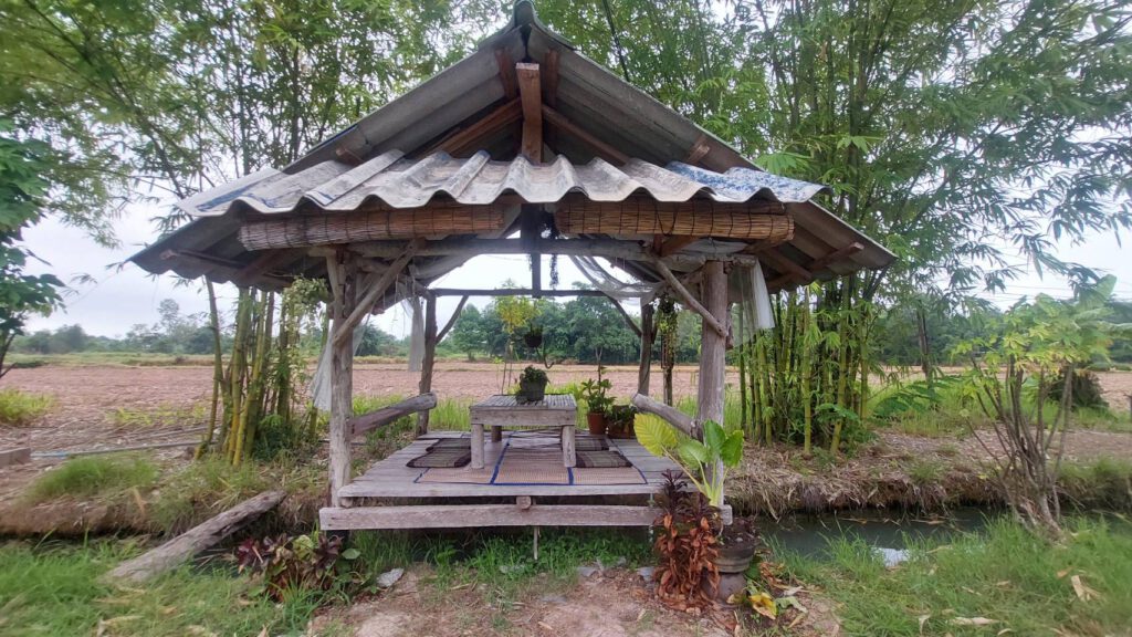 บ้านฮักนา (Baan Hug Na) Farmstay ใกล้เขาฉกรรจ์ จังหวัดสระแก้ว