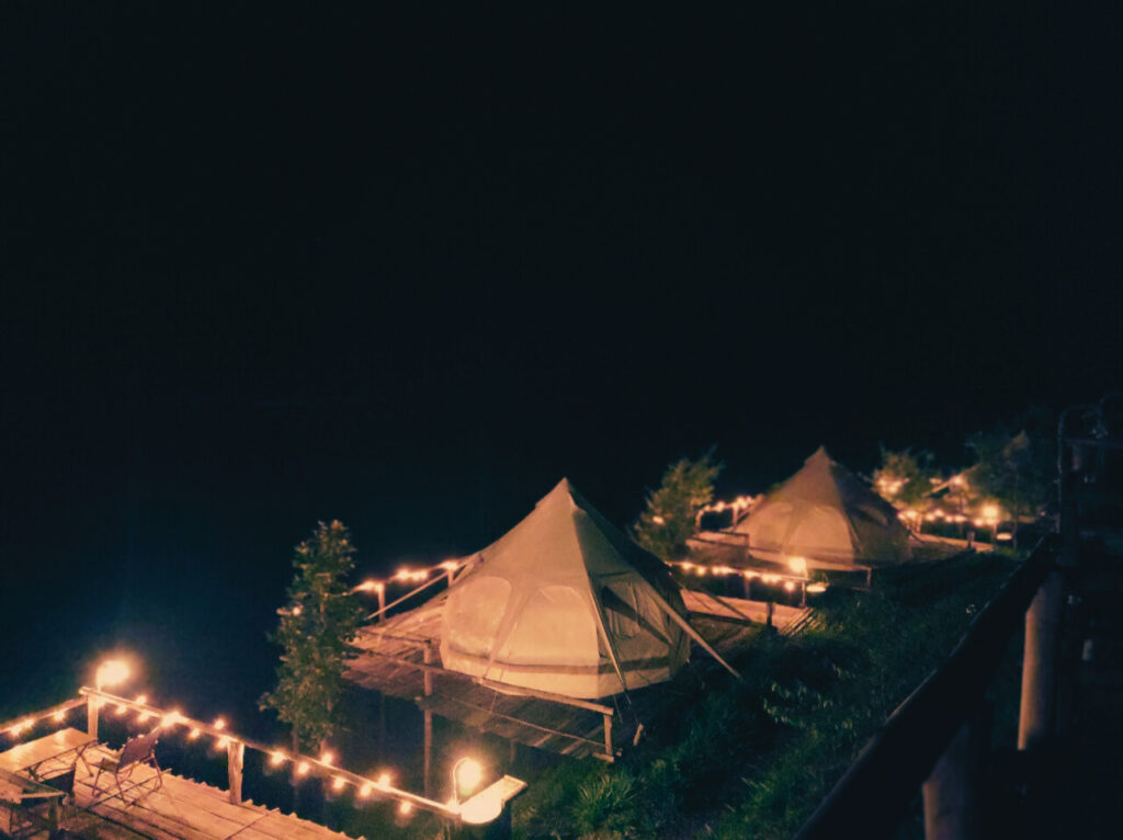 Montoro Hill by Doi Chaang Coffee ที่พักแบบลานแคมป์ปิ้งวิว 360 องศา