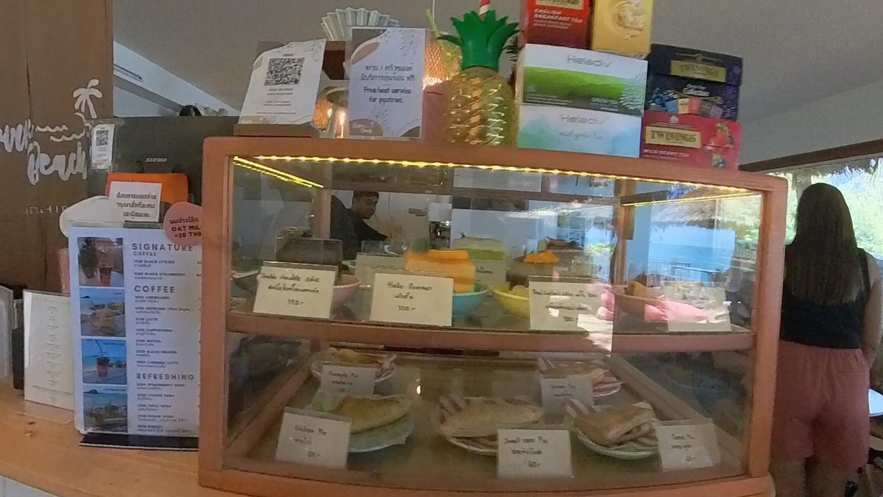 Curve Beach Cafe : ดื่มด่ำกาแฟ ฟังเสียงคลื่น ชิลริมทะเล @สัตหีบ